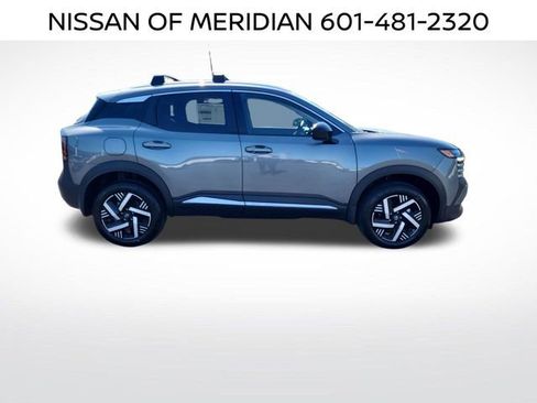 New 2026 Nissan Kicks SV w/ Charging Package FWD image 6