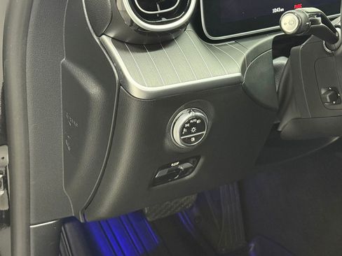 Used 2024 Mercedes-Benz C 300 Sedan w/ Advanced USB Package image 34