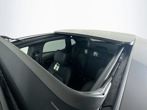 Certified 2026 Porsche Macan AWD/4WD image 14