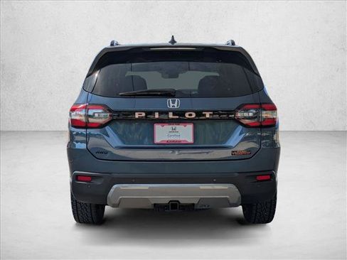Certified 2026 Honda Pilot TrailSport image 7