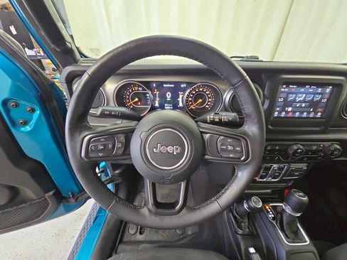 Used 2019 Jeep Wrangler Unlimited Sport S AWD/4WD image 15