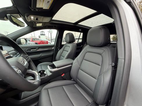 New 2026 GMC Terrain Elevation w/ Elevation Premium Package image 10