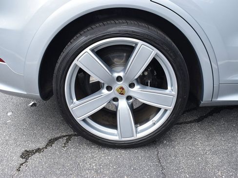 Used 2021 Porsche Cayenne Turbo image 56