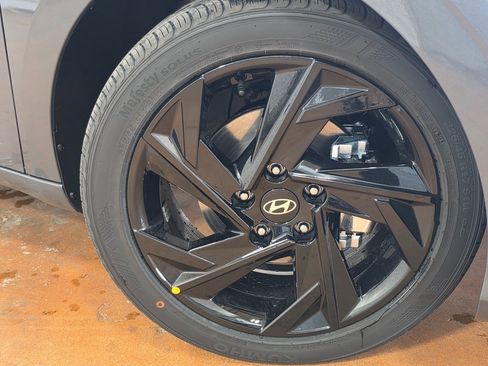 New 2026 Hyundai Elantra SEL Sport image 10