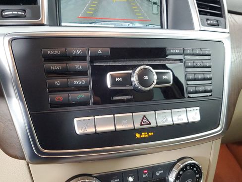 Used 2015 Mercedes-Benz ML 350 ML 350 image 41