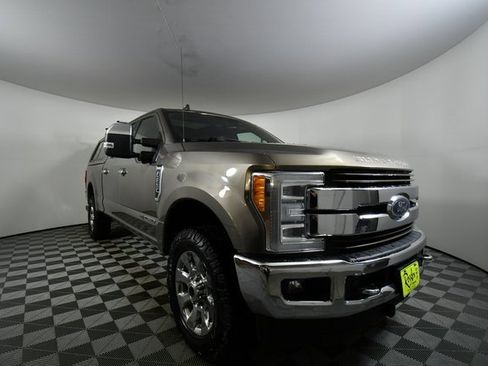 Used 2019 Ford F250 King Ranch w/ King Ranch Ultimate Package image 8