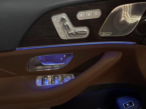 New 2026 Mercedes-Benz GLS 450 4MATIC image 10