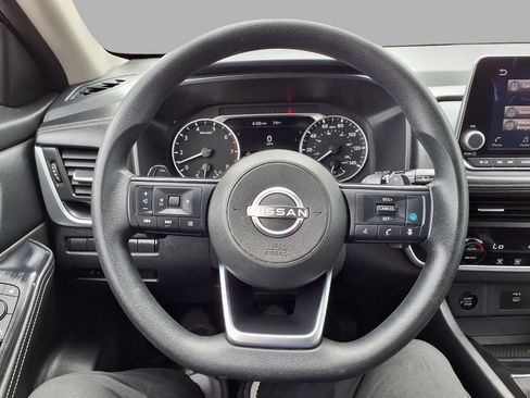 Used 2024 Nissan Rogue SV AWD/4WD image 15