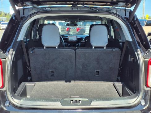 Used 2023 Ford Explorer Limited w/ Equipment Group 301A image 19