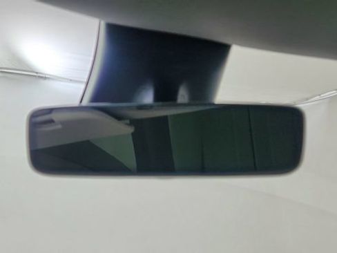 Used 2021 Tesla Model Y Long Range image 55