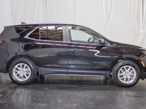 Used 2024 Chevrolet Equinox LT AWD/4WD image 4