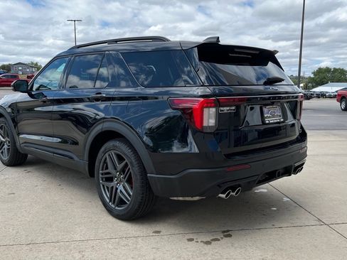 Used 2025 Ford Explorer ST AWD/4WD image 9