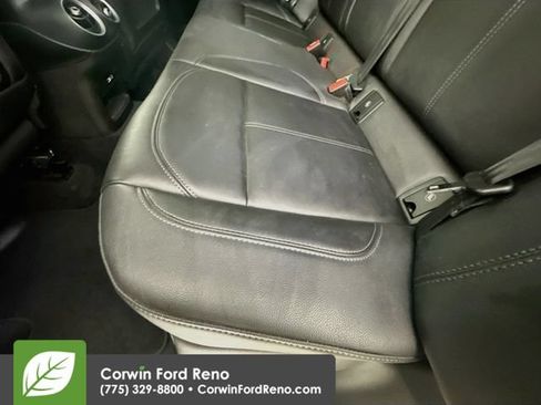 Used 2020 Alfa Romeo Stelvio Ti AWD/4WD image 28