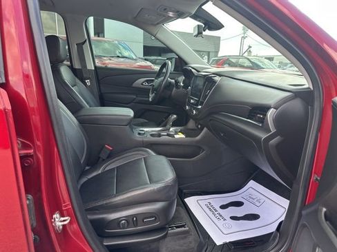 Used 2020 Chevrolet Traverse RS image 7