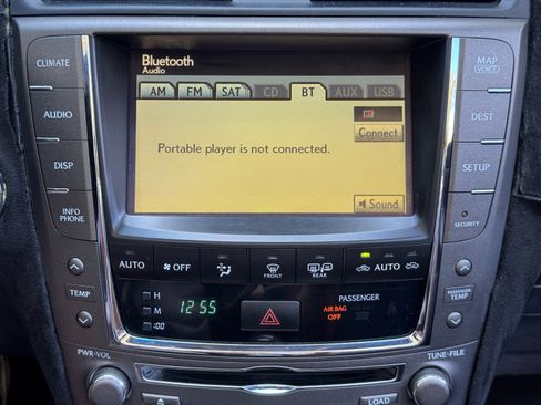 Used 2010 Lexus IS 350C RWD image 27