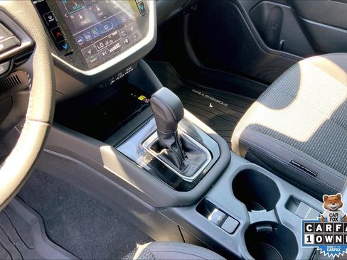 Certified 2025 Subaru Forester Premium AWD/4WD image 17