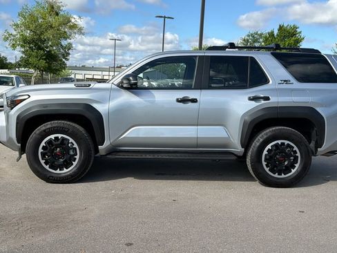 Certified 2025 Toyota 4Runner TRD Off-Road Premium w/ Tow Technology Package image 10