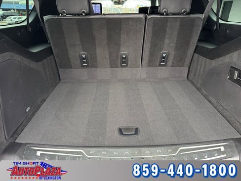 Used 2021 Cadillac Escalade ESV Premium Luxury AWD/4WD image 43