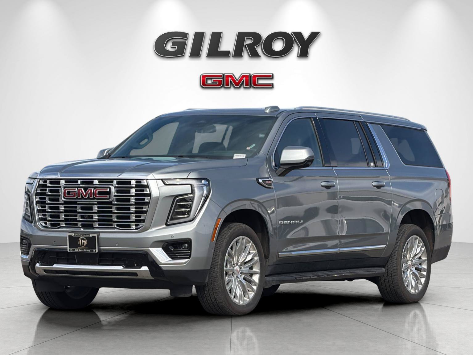 Used 2025 GMC Yukon XL Denali AWD/4WD image 7