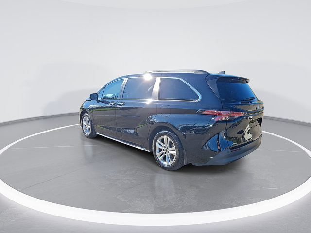 Used 2022 Toyota Sienna XLE w/ XLE Plus Package AWD/4WD image 7
