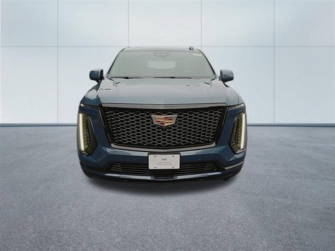 Certified 2026 Cadillac Escalade Platinum Sport AWD/4WD image 6