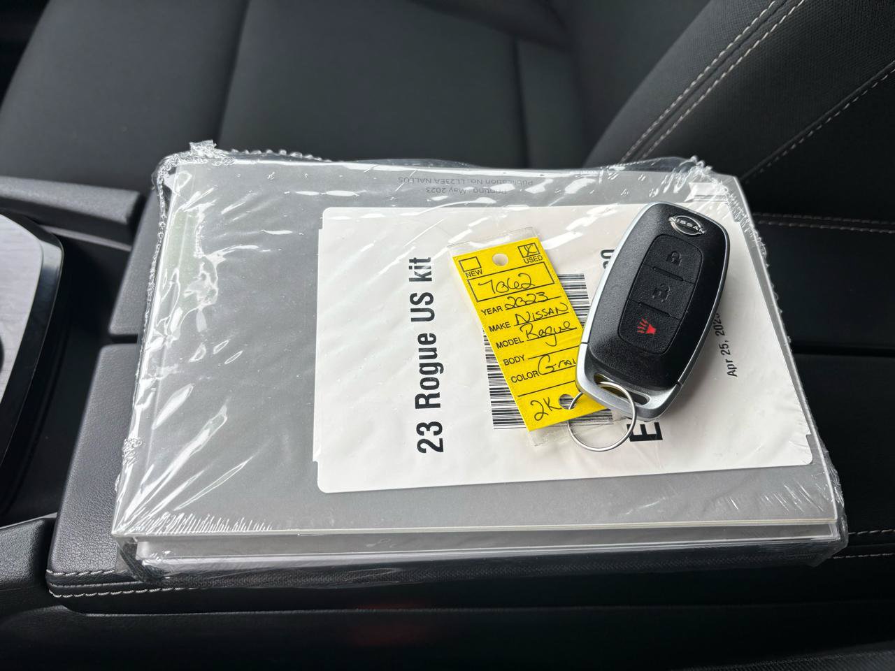 Used 2023 Nissan Rogue S AWD/4WD image 26