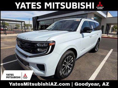 Used 2025 Ford Expedition Platinum image 1