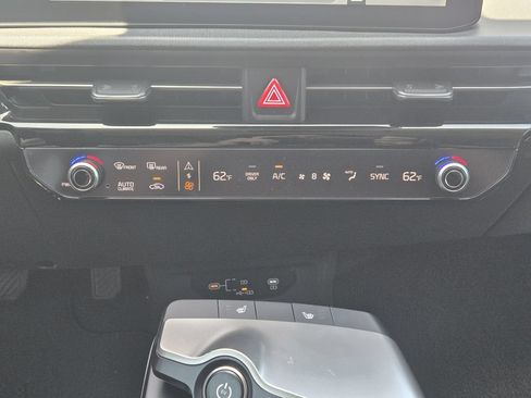 New 2026 Kia EV6 2WD image 14