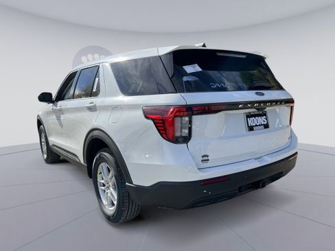 New 2026 Ford Explorer Active image 4