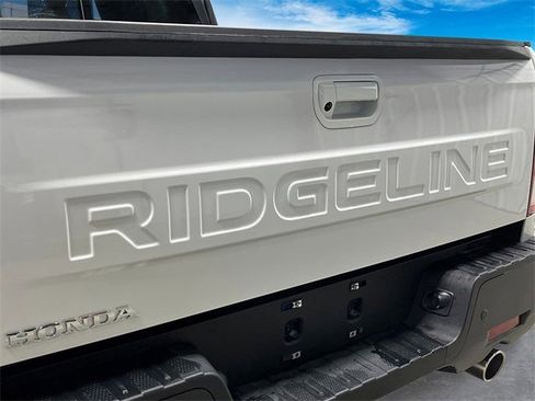 New 2026 Honda Ridgeline Black Edition image 6