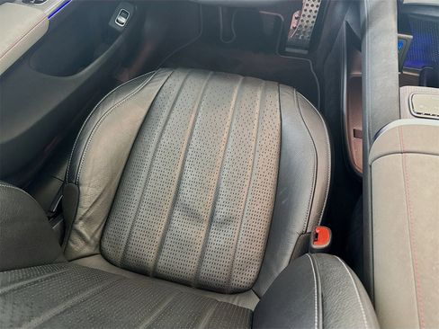 Used 2022 Mercedes-Benz EQS 580 4MATIC Sedan image 23