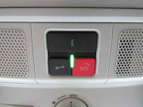 Used 2022 Volkswagen Passat 2.0T SE image 53