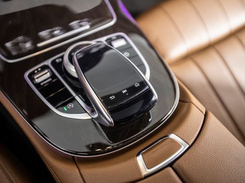 Used 2020 Mercedes-Benz E 450 Coupe image 31