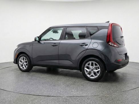Used 2025 Kia Soul LX w/ LX Technology Package image 6