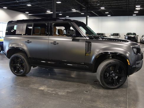Used 2023 Land Rover Defender 110 Carpathian Edition AWD/4WD image 8