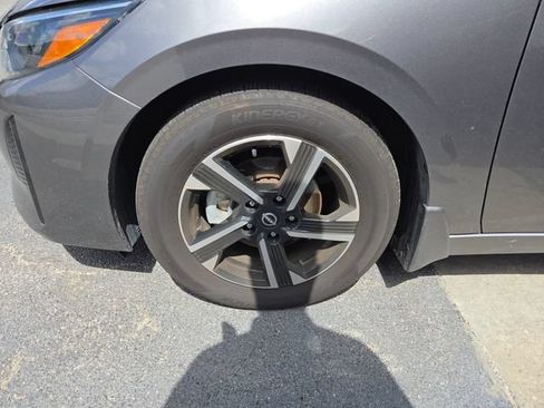Used 2024 Nissan Sentra SV FWD image 10