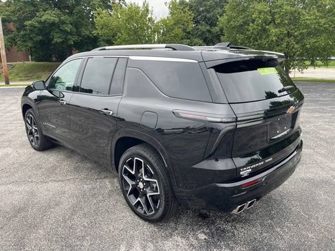 Used 2026 Chevrolet Traverse High Country w/ LPO, Floor Liner Package AWD/4WD image 7