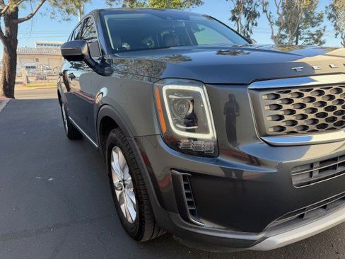 Used 2020 Kia Telluride LX image 7