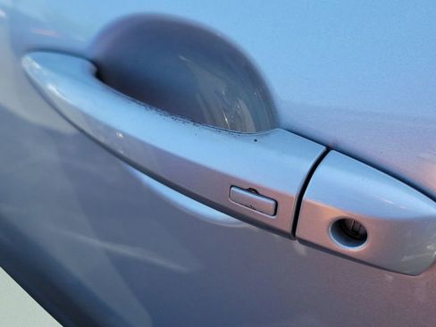 Used 2023 Nissan Rogue SV image 6