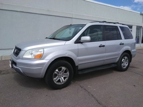 Used 2004 Honda Pilot EX image 2