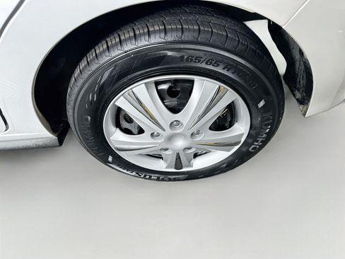 Used 2024 Mitsubishi Mirage ES FWD image 11