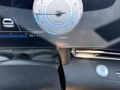 Used 2023 Hyundai Elantra SEL w/ Convenience Package image 24