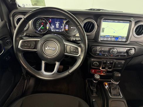 Used 2022 Jeep Wrangler Unlimited Rubicon 4xe AWD/4WD image 14