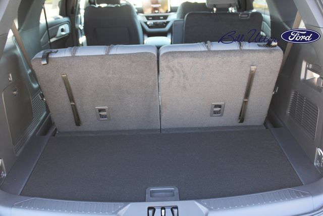 New 2027 Ford Explorer Active RWD image 6