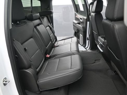 Used 2024 GMC Sierra 1500 Denali w/ Technology Package AWD/4WD image 16