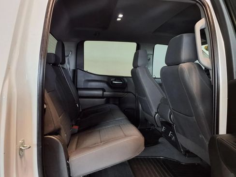 Used 2023 Chevrolet Silverado 1500 Custom AWD/4WD image 9
