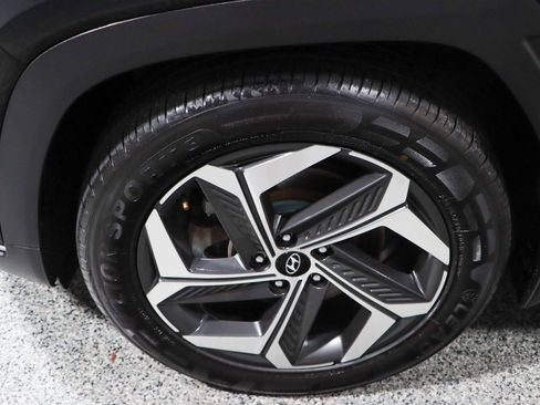 Used 2022 Hyundai Tucson SEL w/ Convenience + Premium Package FWD image 11