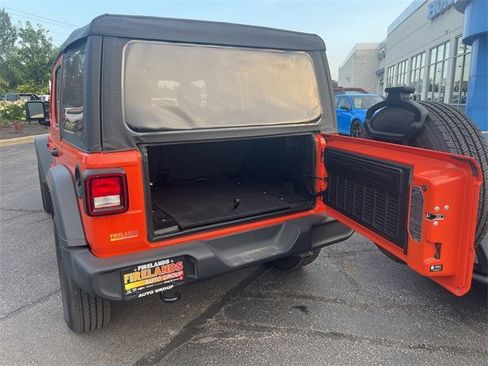 Used 2023 Jeep Wrangler Sport image 14