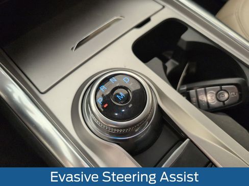 Used 2020 Ford Explorer XLT w/ Equipment Group 202A image 30