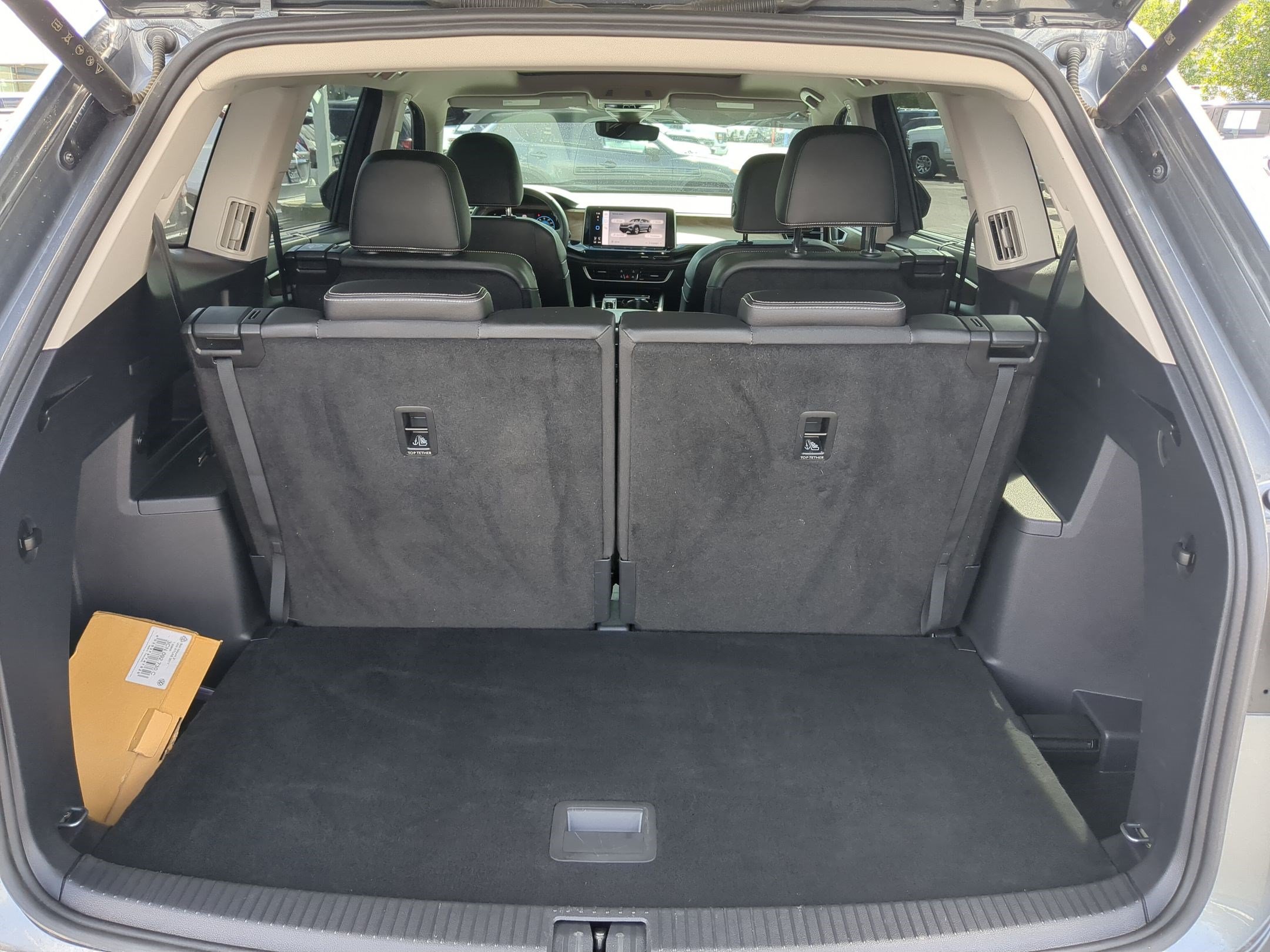 Used 2025 Volkswagen Atlas SE AWD/4WD image 31